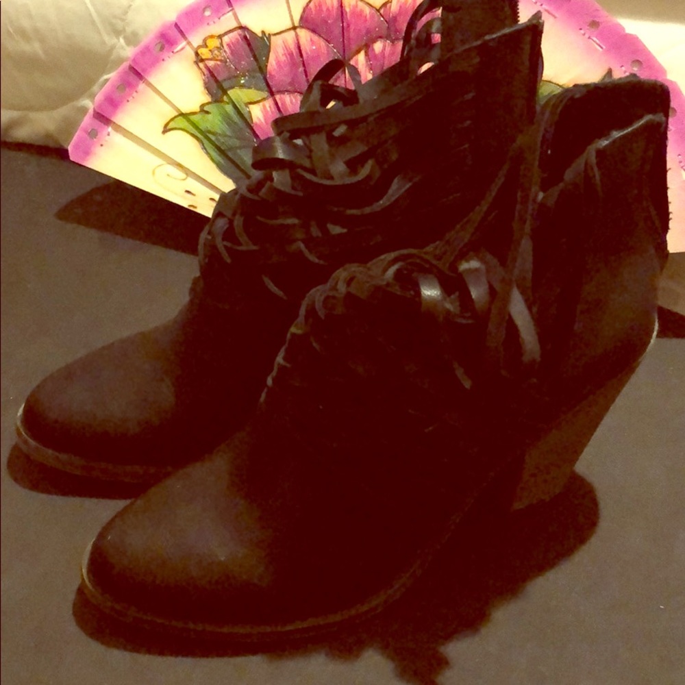 Short Boots